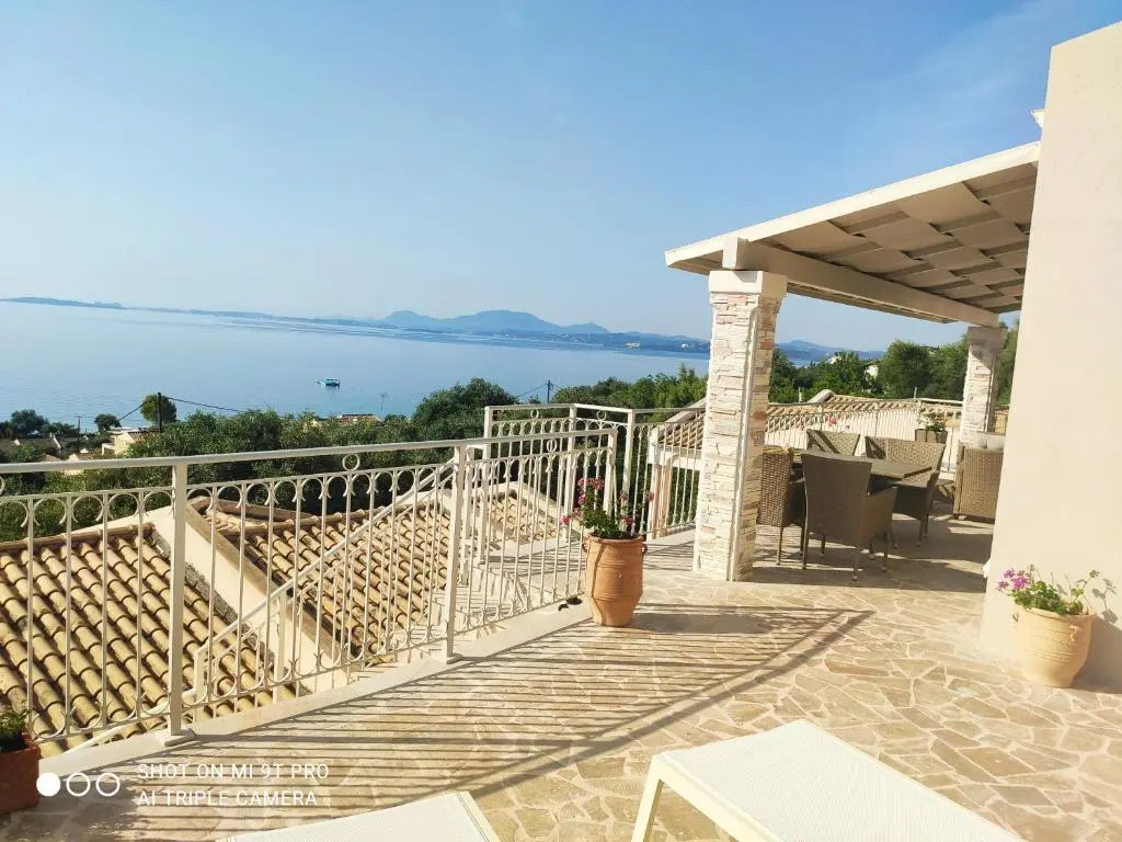 Villa Alemar House with Private pool and Spectacular sea views just 150m to the beach
