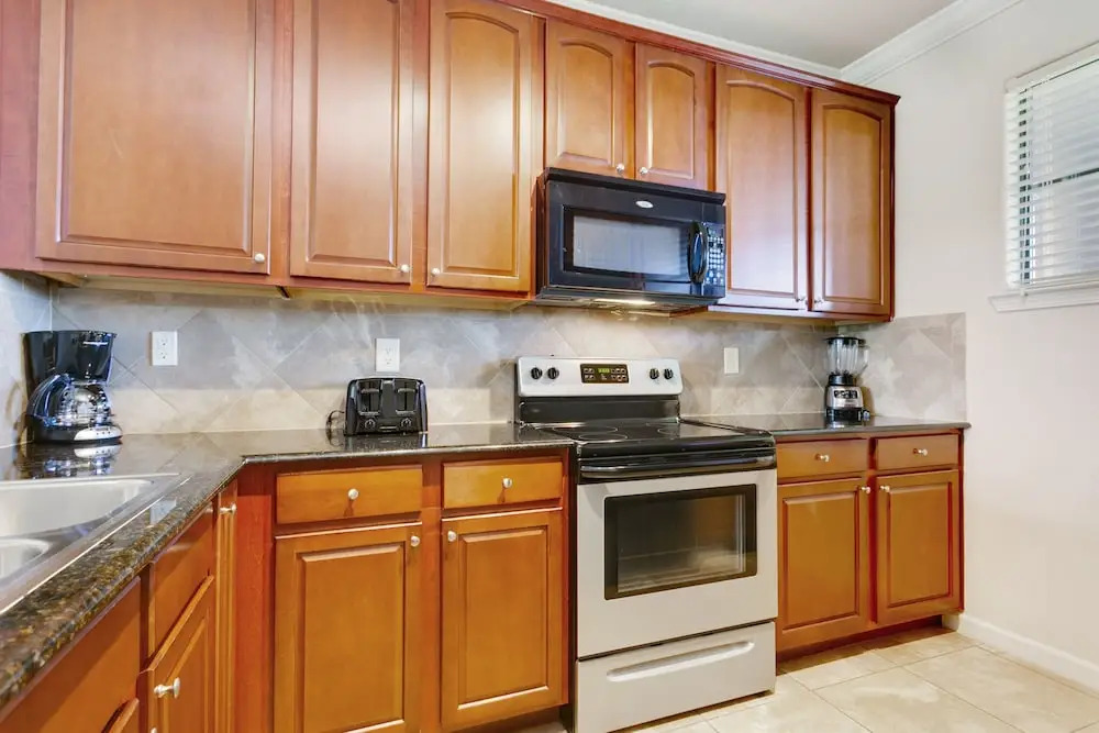 3 Bed 3 Bath Pool View High End Corner Condo