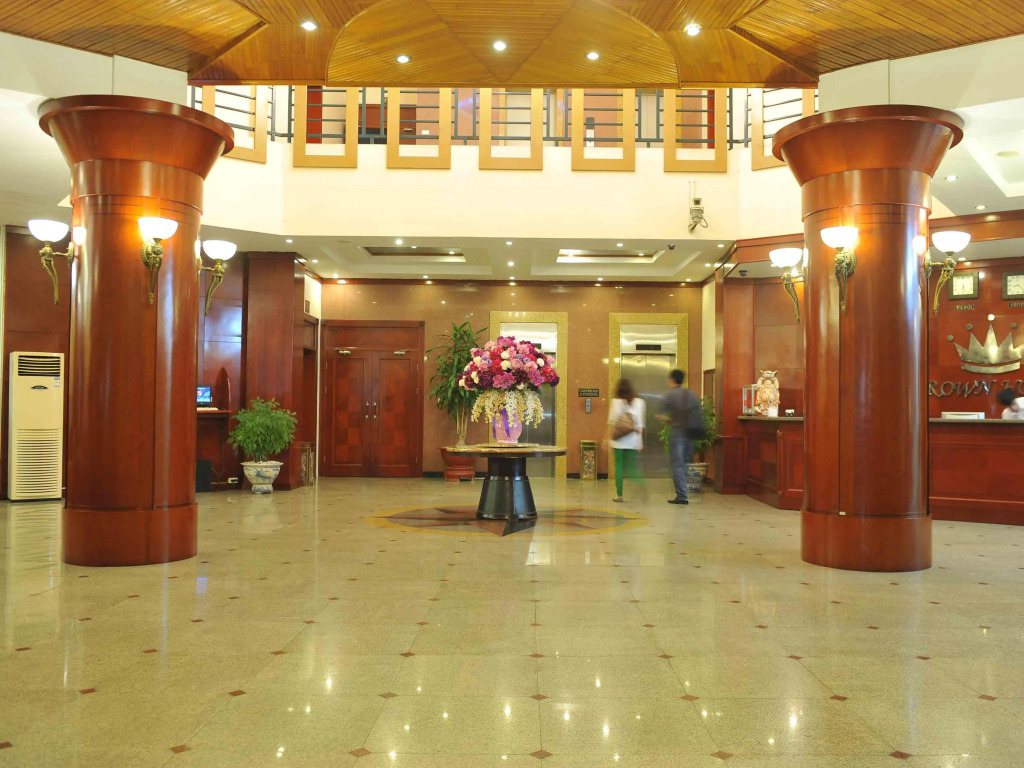 Crown Hotel