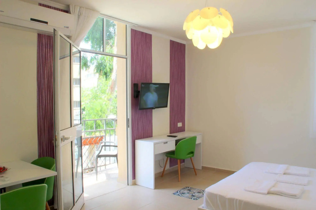 1926 Designed ApartHotel