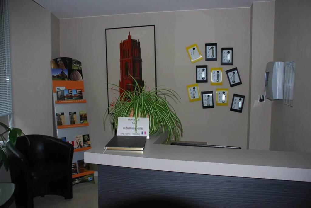 Ruthenium Hotel