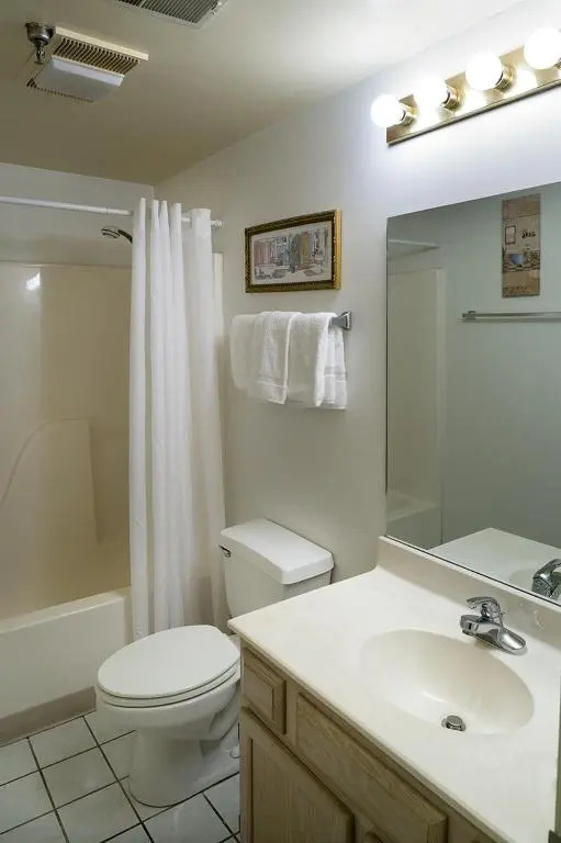 River Place Condos 410 3BD