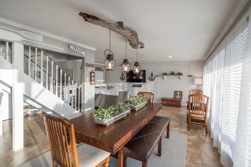Anchors Away 3 Bedrooms 3 Bathrooms Home