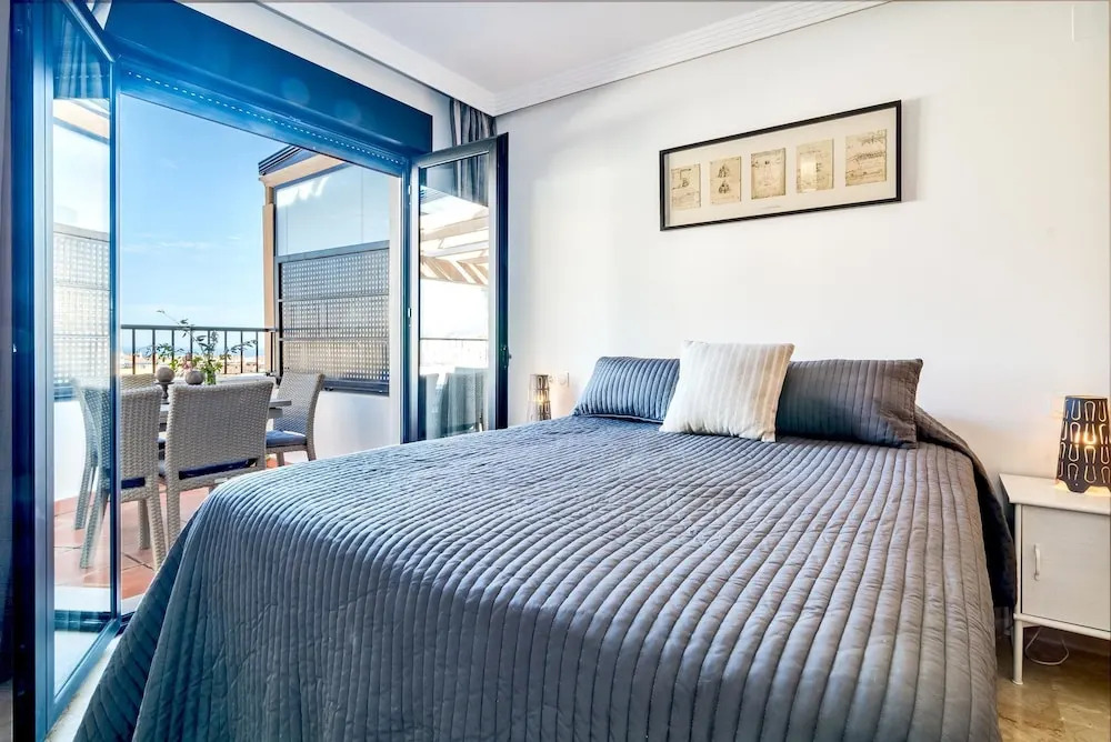 SGC-Spacious 3 bedroom penthouse in San Pedro