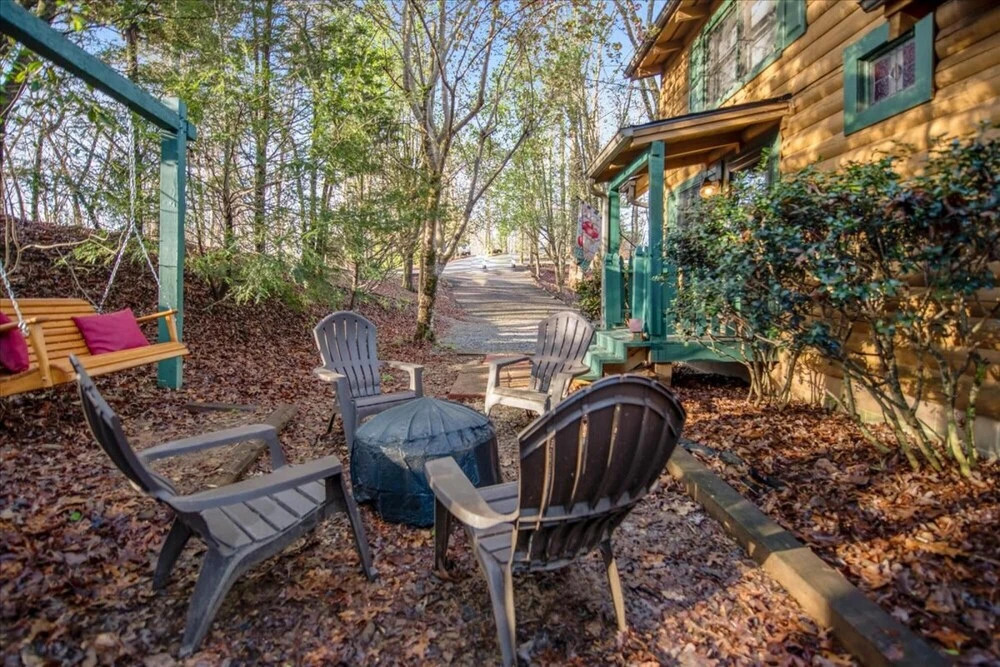 Applewood Cottage - Cozy log Cabin in the Serene Woodlands of Coosawattee