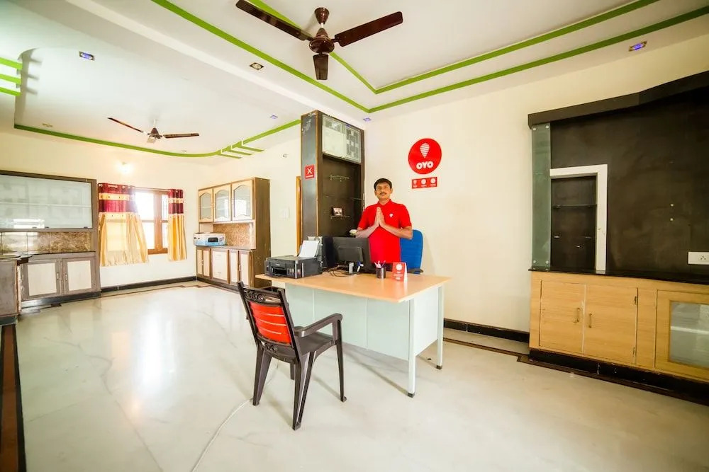 OYO 9054 Velaga Inn