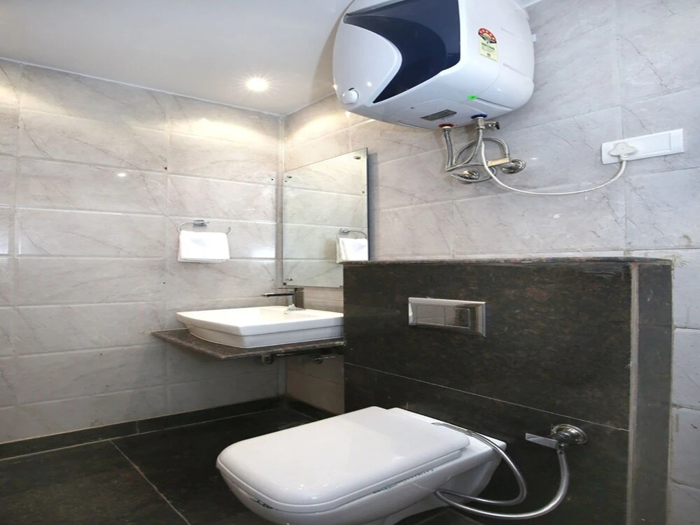 OYO 9894 Home Valley View 2BHK Bharari
