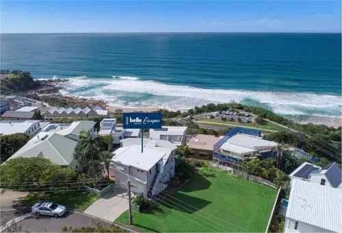 10 Mona Vista Court