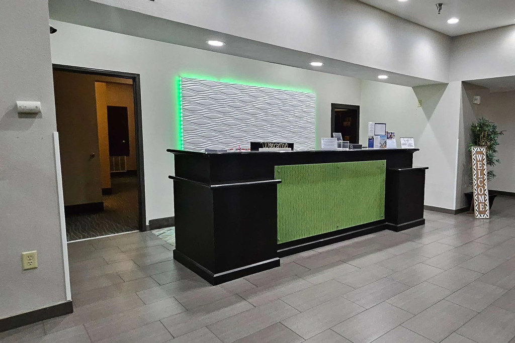 Ramada by Wyndham Burkburnett - Wichita Falls