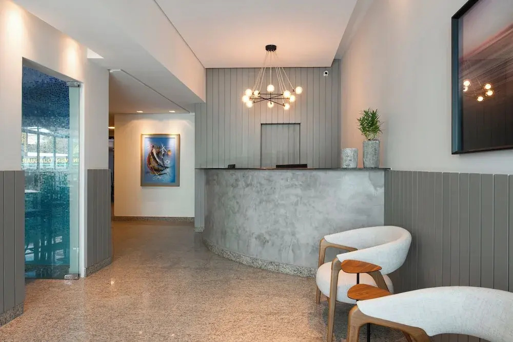 Lym Flat Hotel