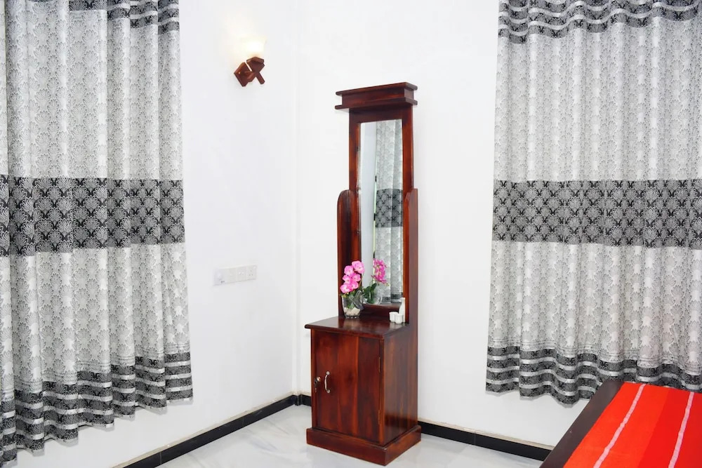 Sasanda Villa and Yala Safari Place