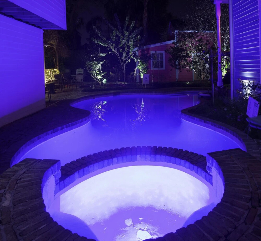 Elegant NOLA Chateau: Prime Spot - By YouRent
