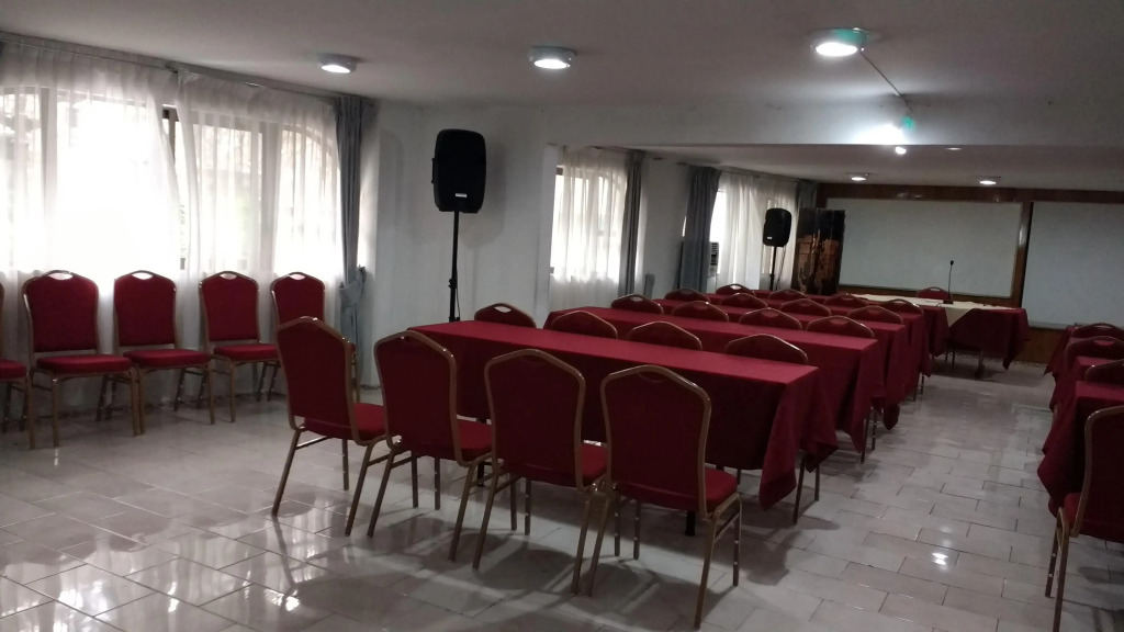 Windsor Suites Hotel