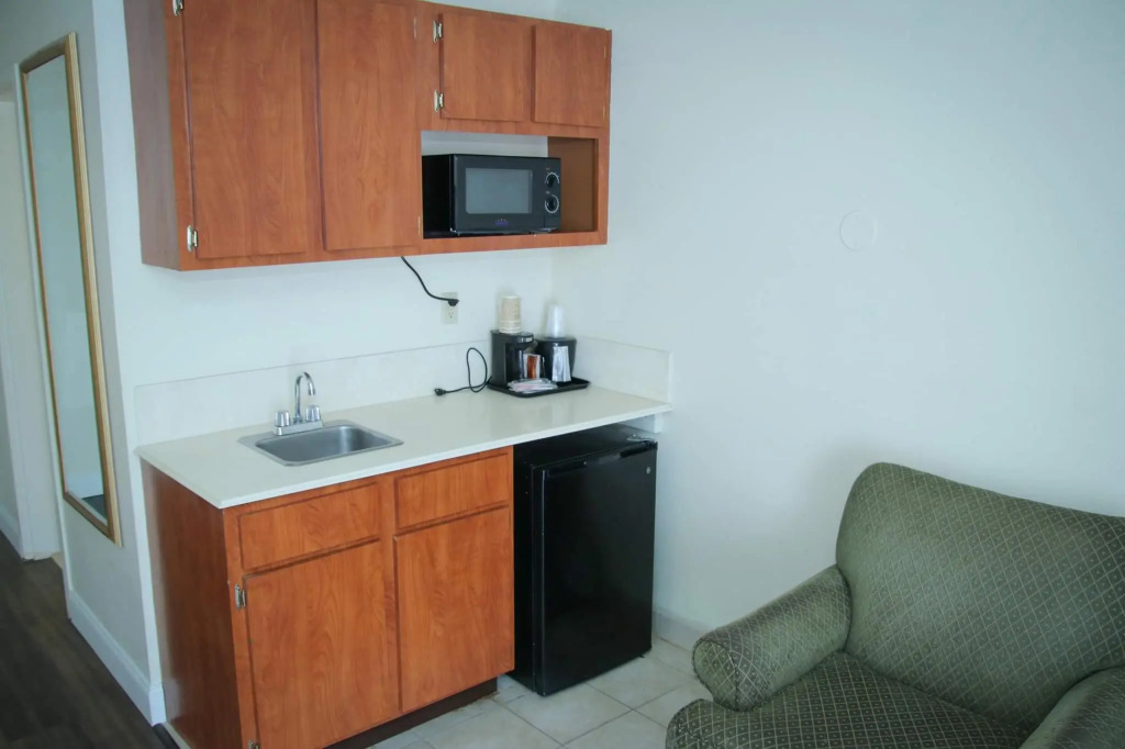 Garnet Inn & Suites, Orlando
