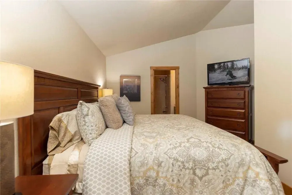 24 Autumn Brook 4 Bedroom Townhouse