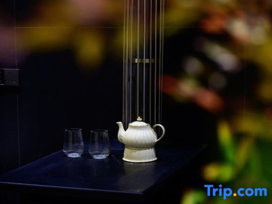 Xingman Yunli Designer Oxygen Homestay (Dukezong Ancient City Branch)