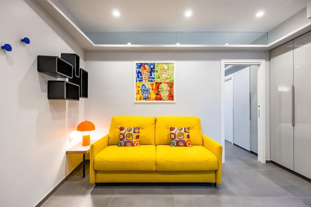 Pop House in Heart of Sanit by Wonderful Italy