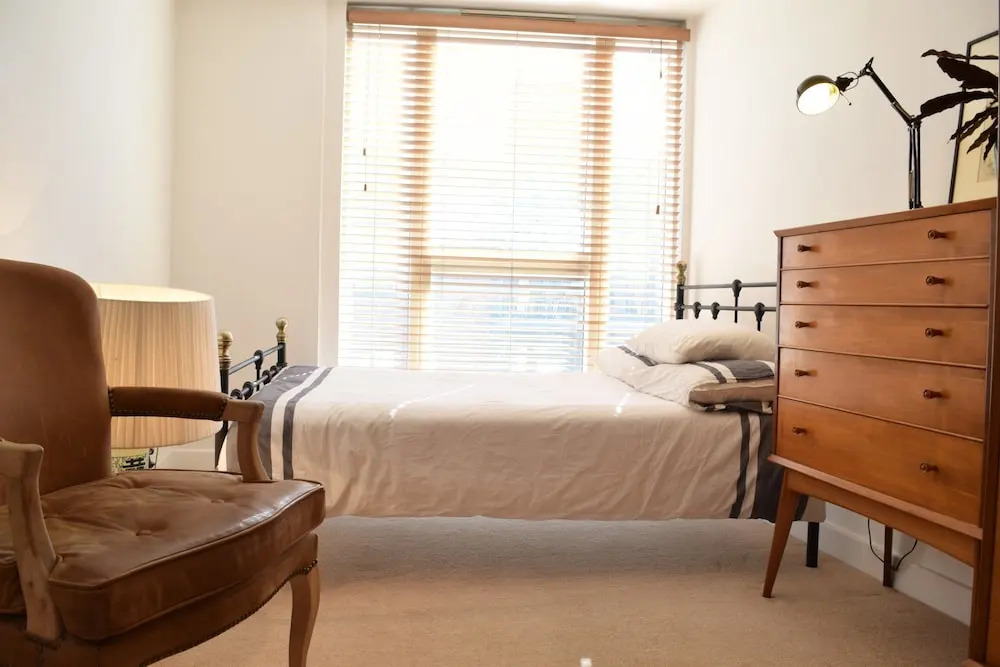 1 Bedroom Apartment With Balcony Near Regent's Canal