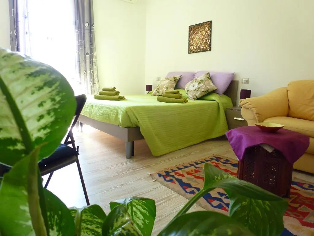 B&B Luce Viola