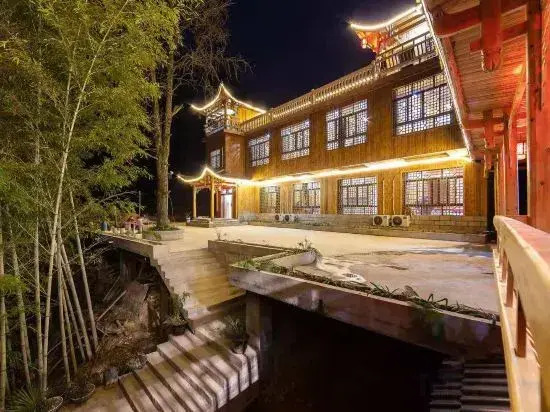 Laoyashan Homestay (Zhangjiajie National Forest Park Branch)