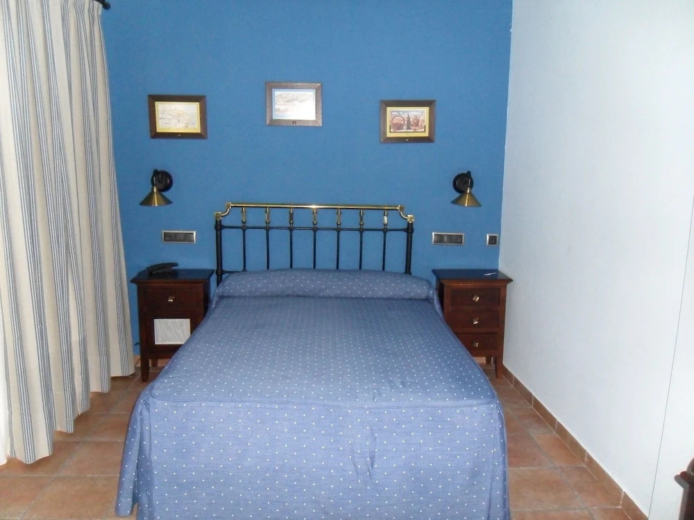 Hotel Tharsis