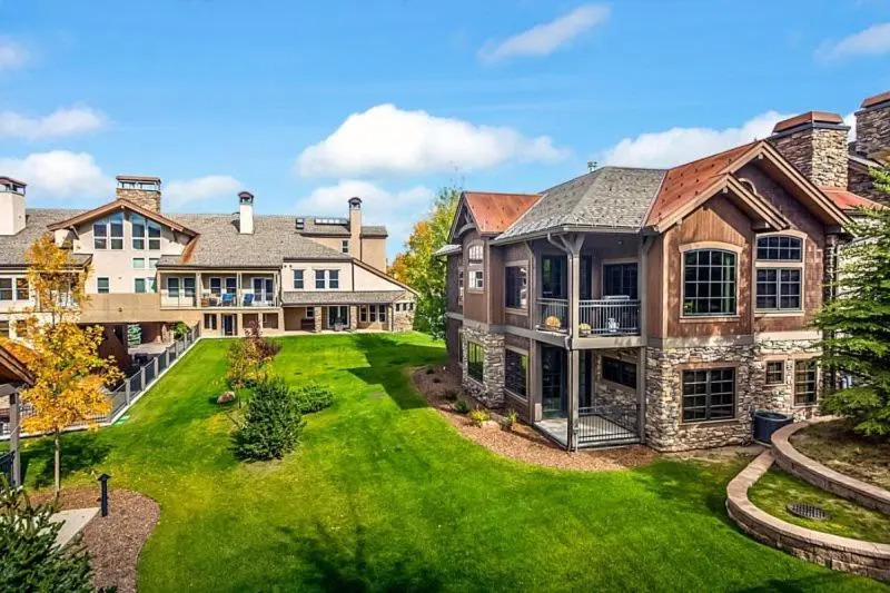 Woodrun 1 Bedroom Ski-In, Ski-Out Condo