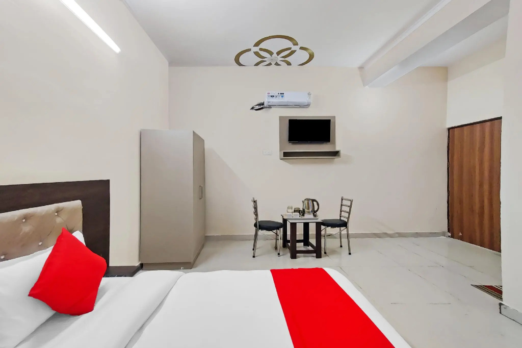 The Party Mansion by Oyo Rooms