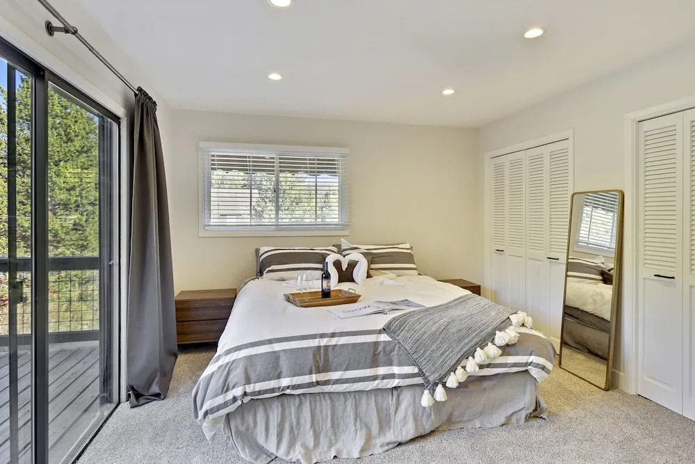 Slopeside Luxury River Chalet by Winter Park Escapes