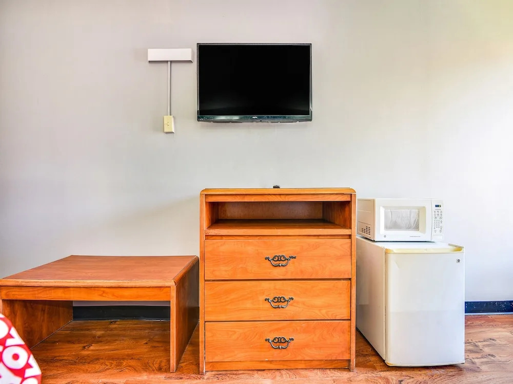 OYO Townhouse Inn Jacksonville near LittleRock AFB
