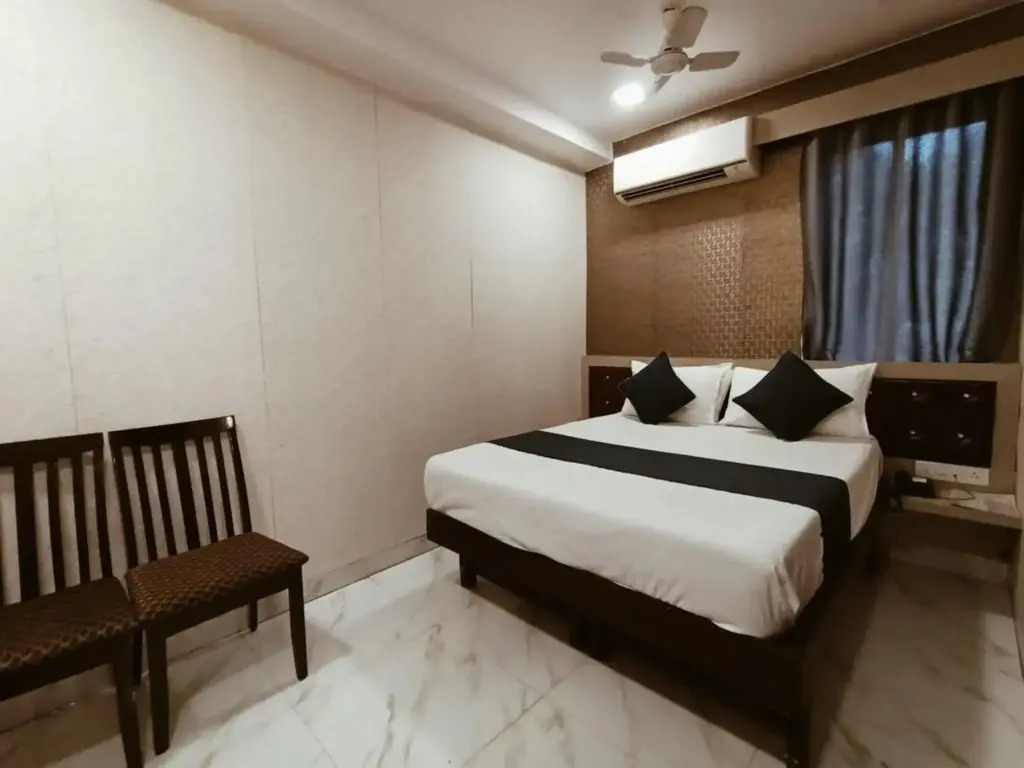 Hotel Shangrila by OYO Rooms