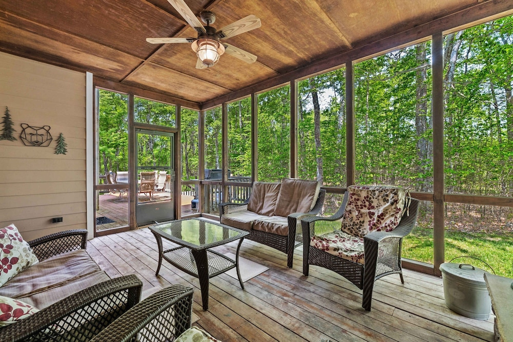 Mins2 Jfbb Split Rock With Hot Tub and Game Room