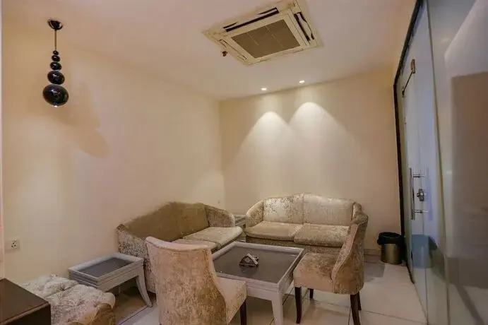 Townhouse Pitampura West Enclave