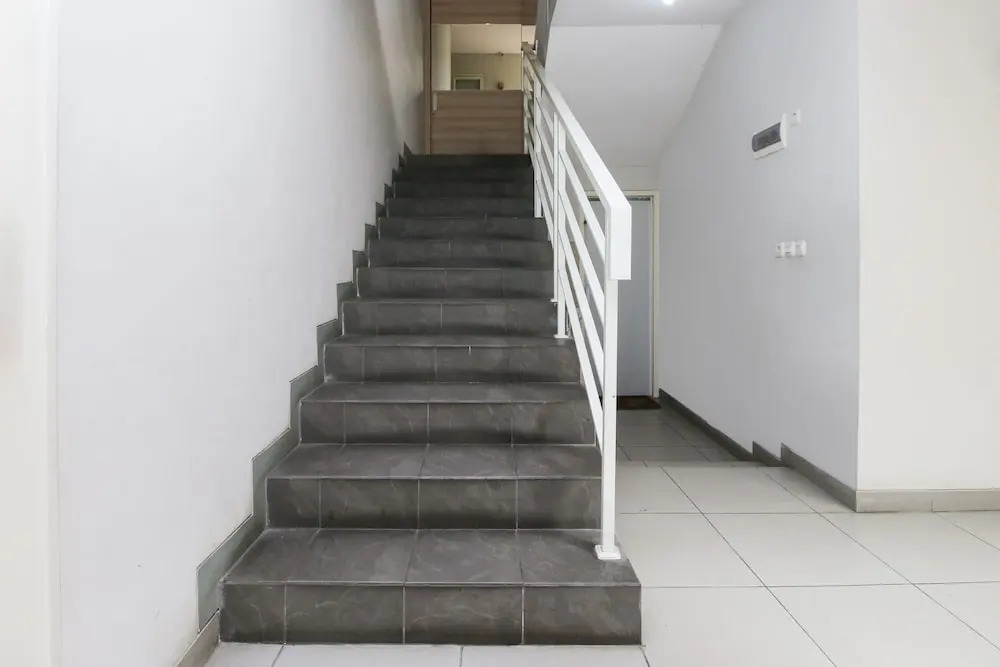 Airy Darmo Kanwa 18 Surabaya