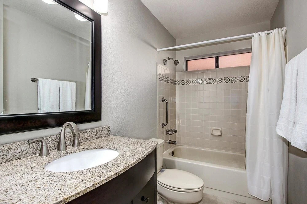 SLS Cactus Acres - FREE Heated Pool, Boccie, Spa & Pool Table.
