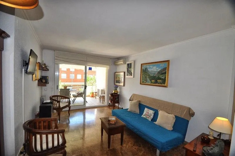 2BR Center & Swimming Pool