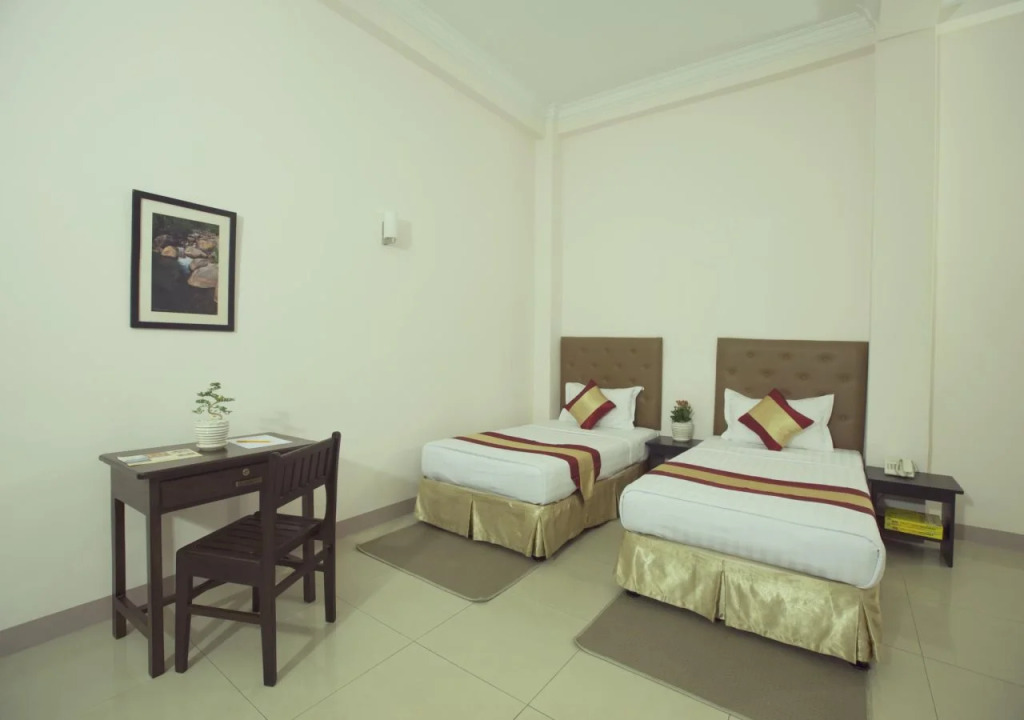Royal Platinum Hotel