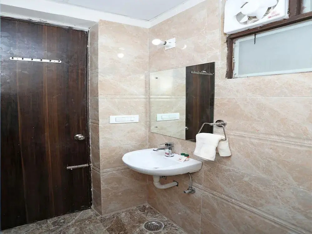 OYO 13555 Corporate serviced apartments Hotel