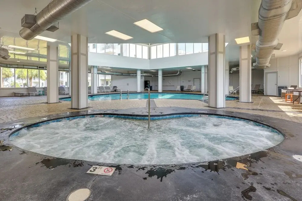 Walk to Beach! Gulf Shores Escape w/ Indoor Pool