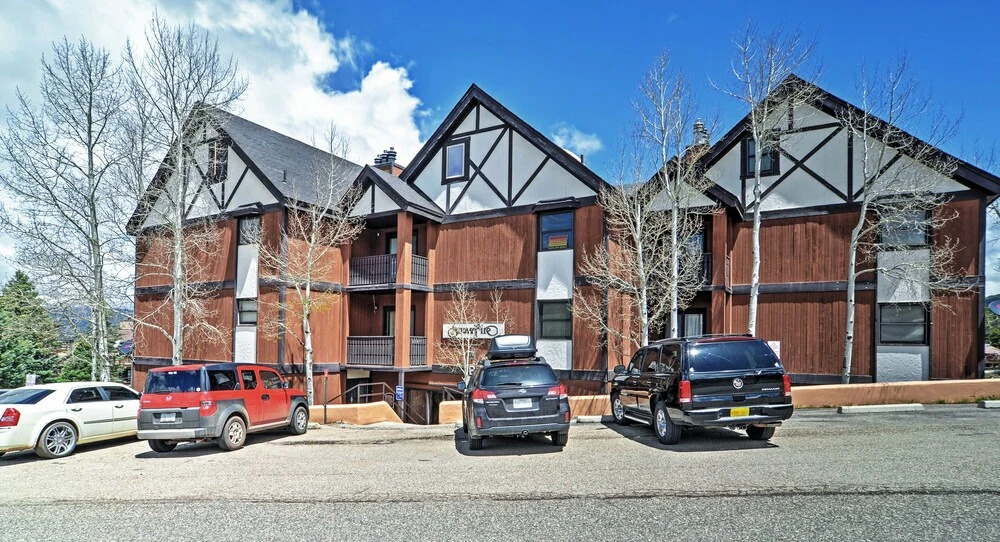 Angel Fire Condo w/ Fireplace: Half-mi to Ski Lift