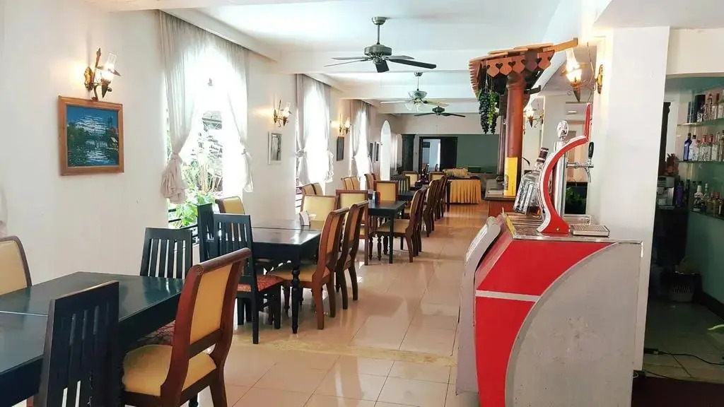 Angkor Riverside Hotel