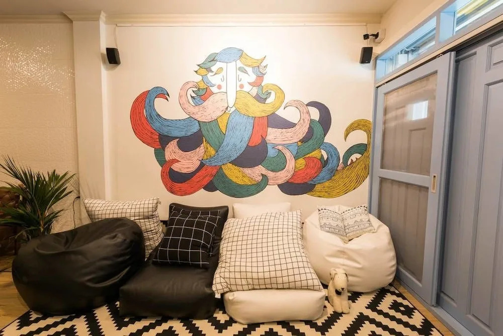Vacation Townhome near BTS Ekamai
