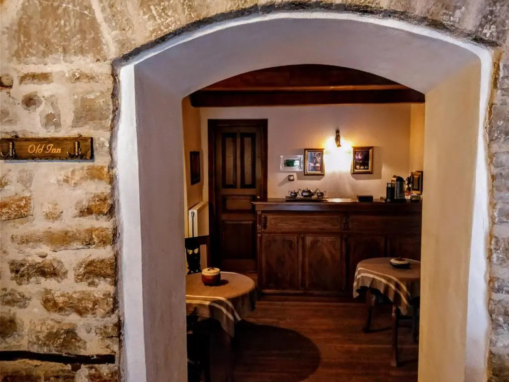 Old Inn