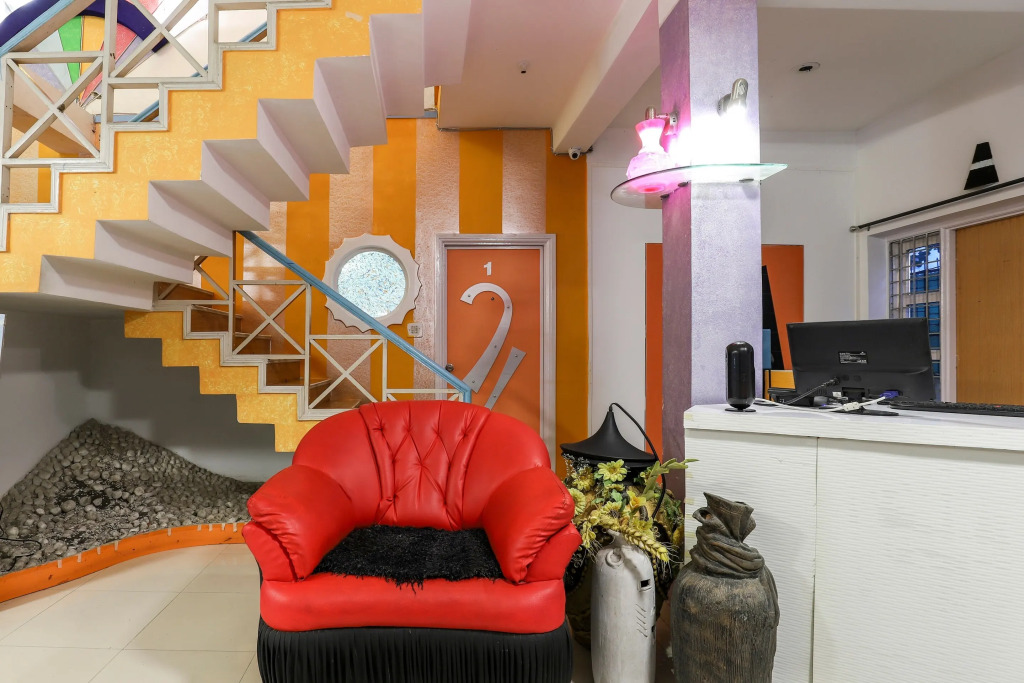 Hotel O Nova Dumas Homestay
