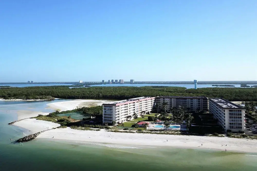 Bonita Beach Club #118