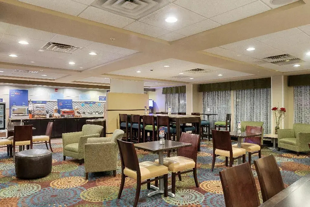 Holiday Inn Express Bloomington West by IHG