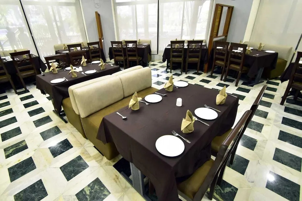 OYO Premium Villholi Nashik