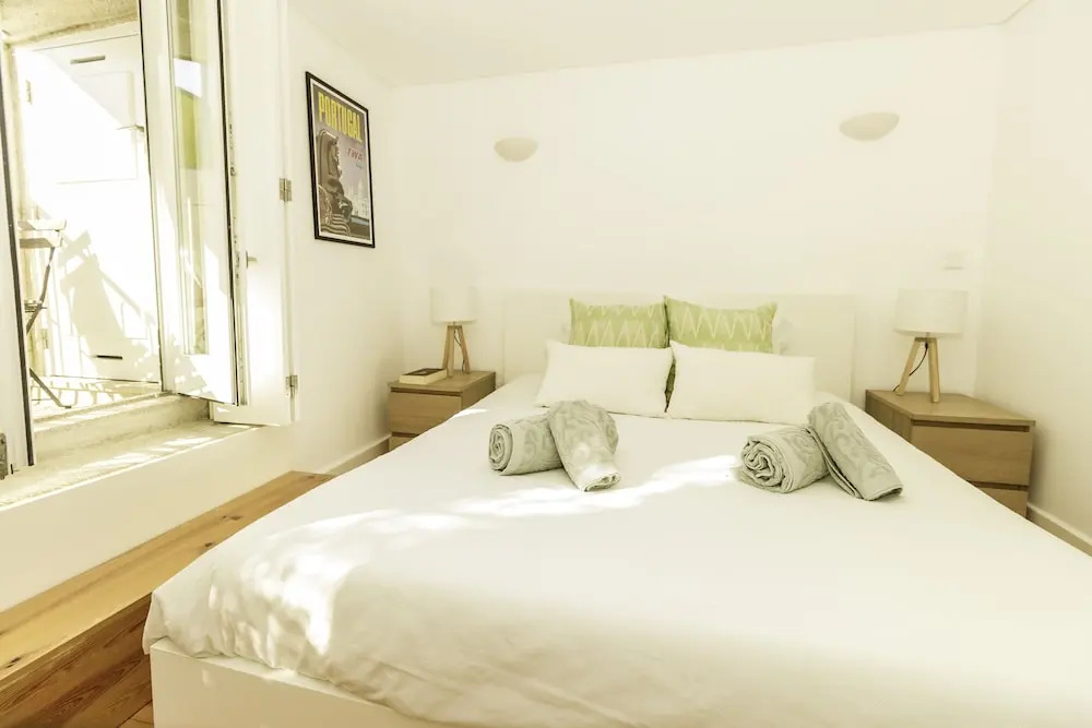 Guest  H4U Bonjardim Garden