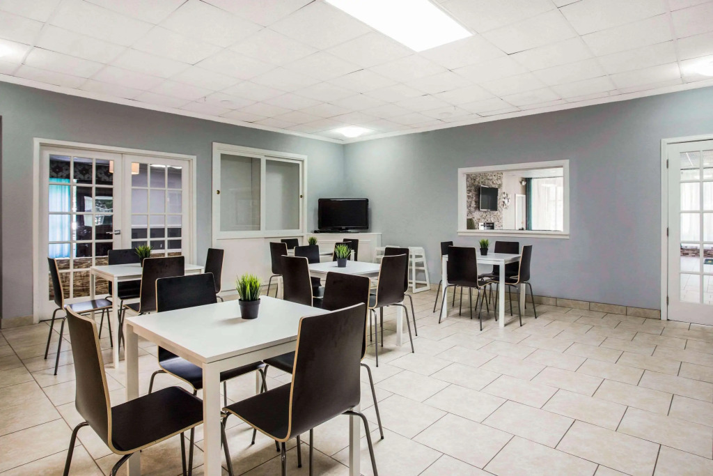Quality Inn & Suites University Area