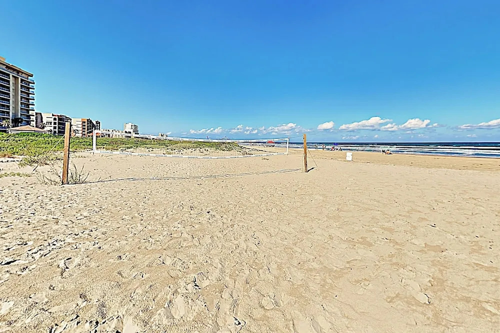 Sweeping View, Luxe Perks: Suntide III - Unit 708