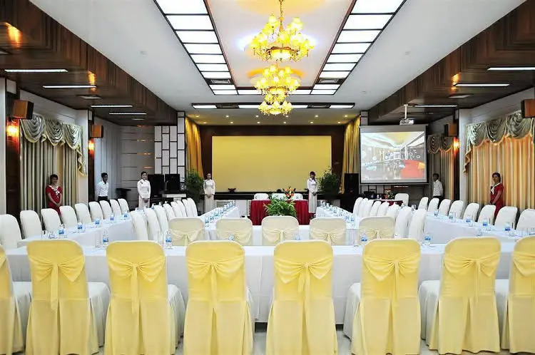 Maritime Hotel